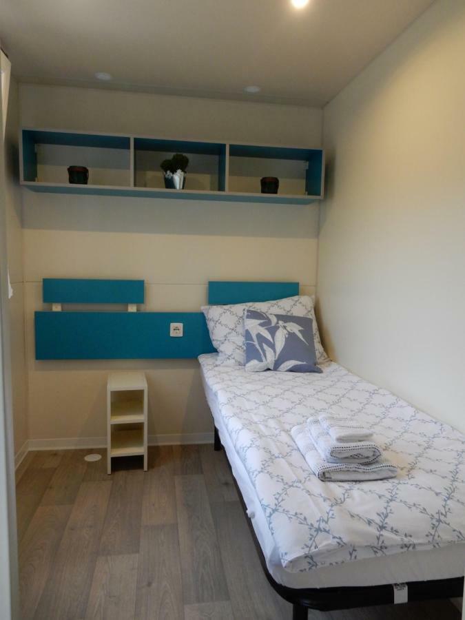 Villa Tiny House Dora Marčana Esterno foto